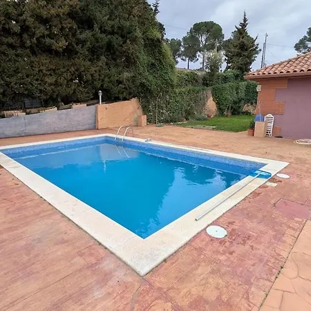 Holiday home Pedracastell -pool And Garden Near Bcn Sant Cebria de Vallalta